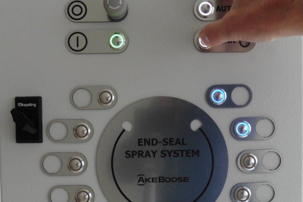 End-seal Spray System